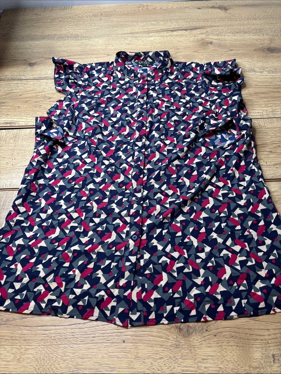 Ralph Lauren Tops - Women’s Lauren Ralph Lauren Navy, Pink & Gray Geometric Button-Up Top Size XL